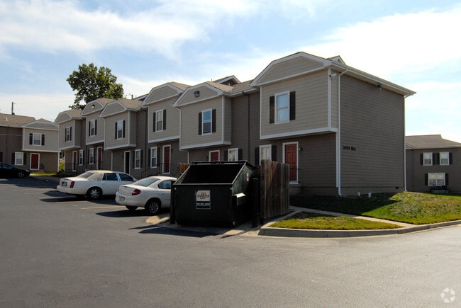 Photo - Woodland Village Apartments
