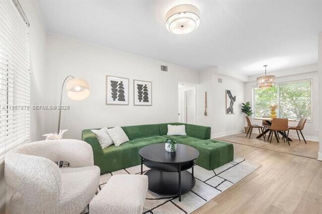 Building Photo - 1471 Lincoln Terrace Unit 1471 Lincoln Terrace  2