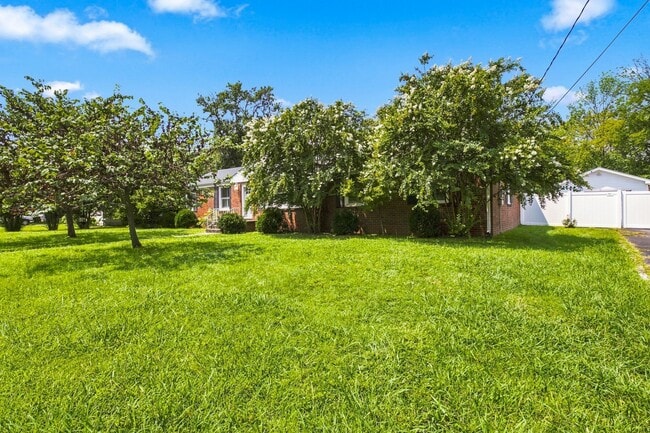 Photo - 122 Hammond Ave