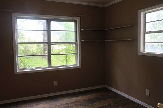 Photo - 1413 W Highland Ave