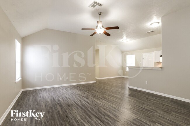 Photo - 19375 Strathmore Pl Ln