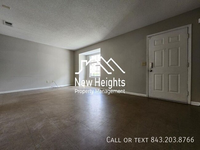 Photo - 4091 Cedars Pkwy
