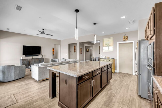 Photo - 2722 Mylonite Dr