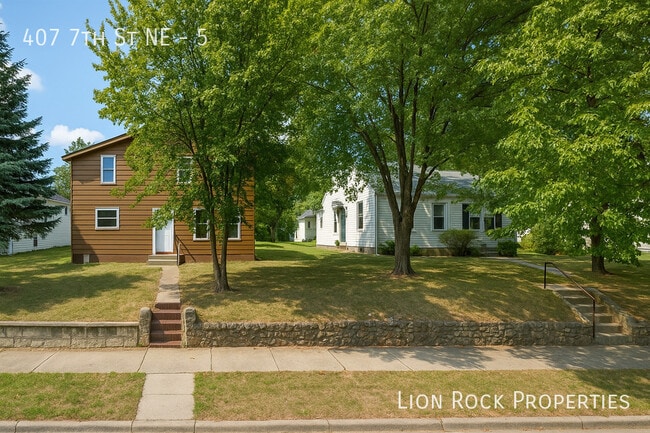 Photo - 407 7th St NE Unit 5