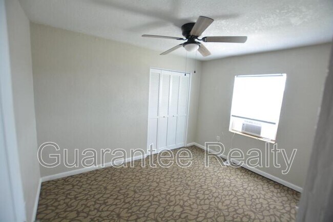 Photo - 1712 E Hinson Ave