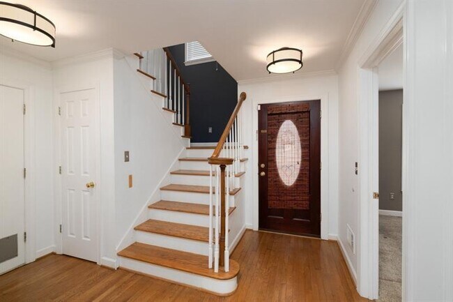 Photo - 1920 Avis Ln