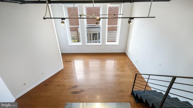 Photo - 1027 Arch St Unit 407