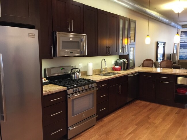 Kitchen - 706 N Wells St Unit 2nd floor