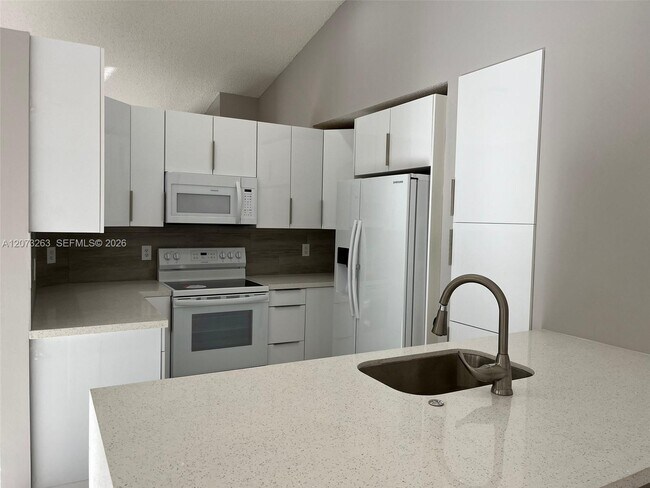 1542 Presidio Dr