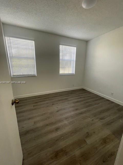 7872 Sanibel Dr