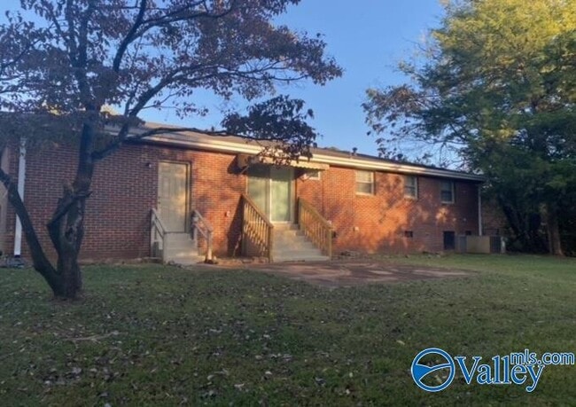 Photo - 3203 Dyas Dr NW