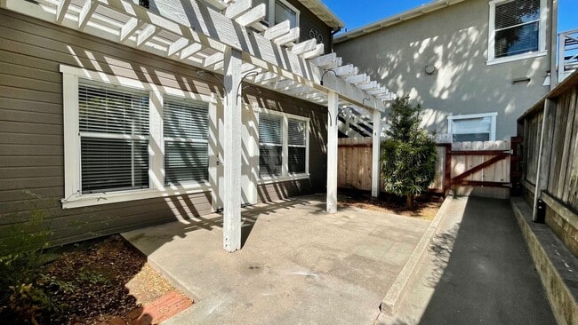 Photo - Studio Rental Located Halfway Between Downtown SLO and Cal Poly Campus