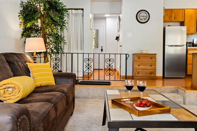 Building Photo - 246 Broken Lance Dr Unit ID1387654P