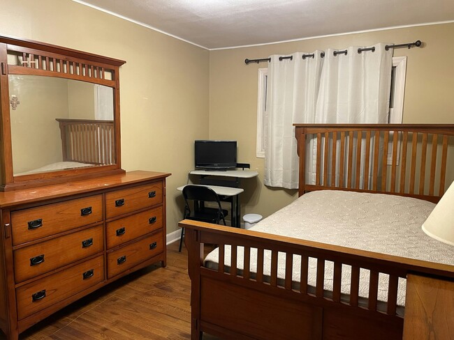 Photo - 132 Boulevard