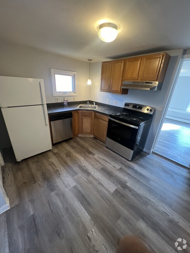 Building Photo - 336 Washington Ave Unit 3 Rental