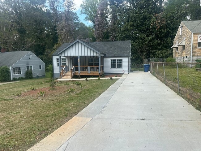 Photo - 1841 Bayberry Dr SW