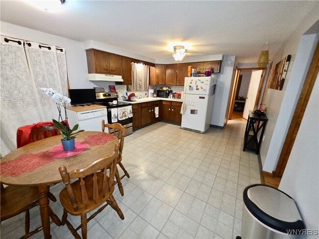 Photo - 47 Tussing Ln