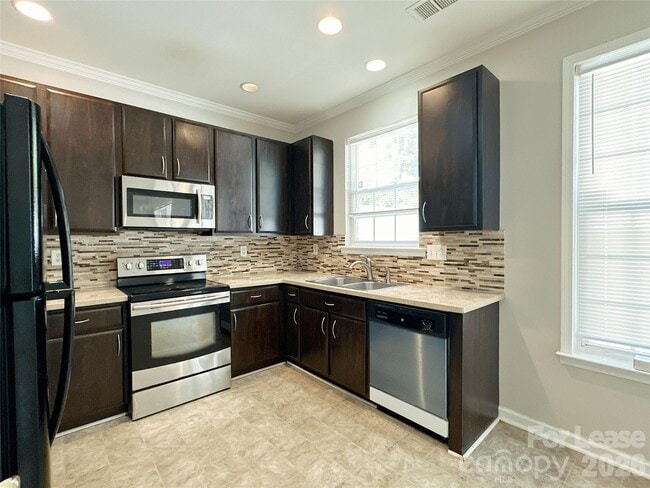 Photo - 7629 Abigail Glen Dr