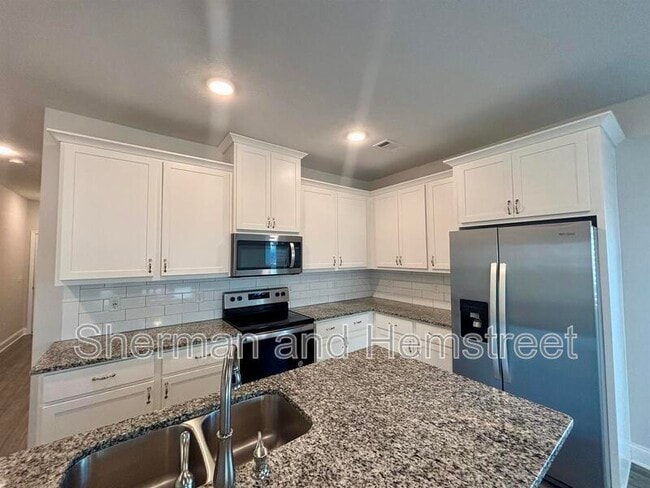 1101 Clareton Dr