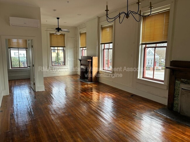 Photo - 215 Main St Unit 2a