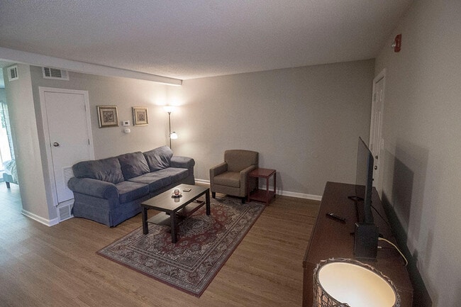 Photo - 105 N Garth Ave Unidad 26