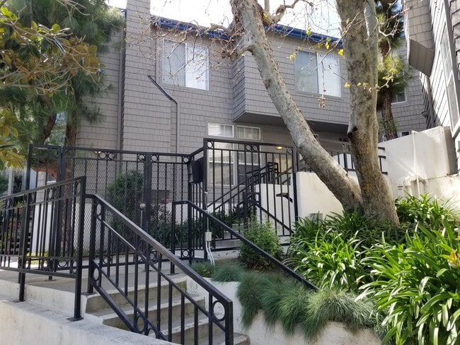 Building Photo - 11829 Gateway Blvd Unit #