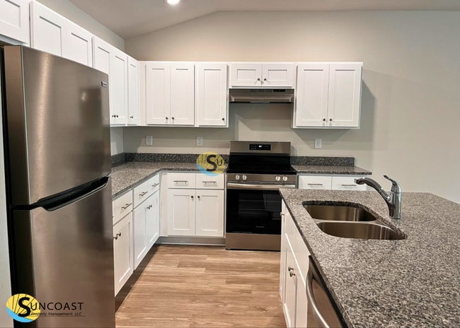 Photo - 397 Greenbriar Blvd