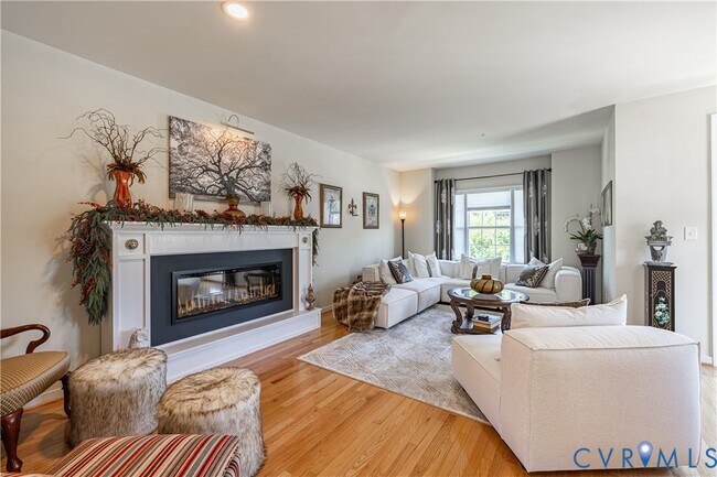 Photo - 3921 Liesfeld Pl