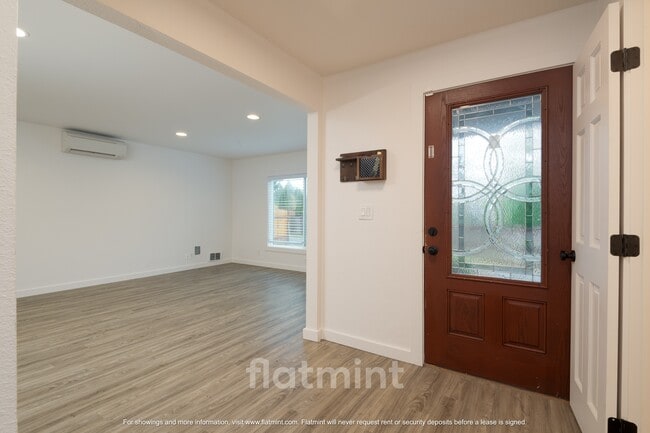 Photo - 20005 25th Ave NE