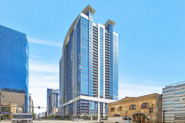 Building Photo - 100 E 14th St Unit 2309