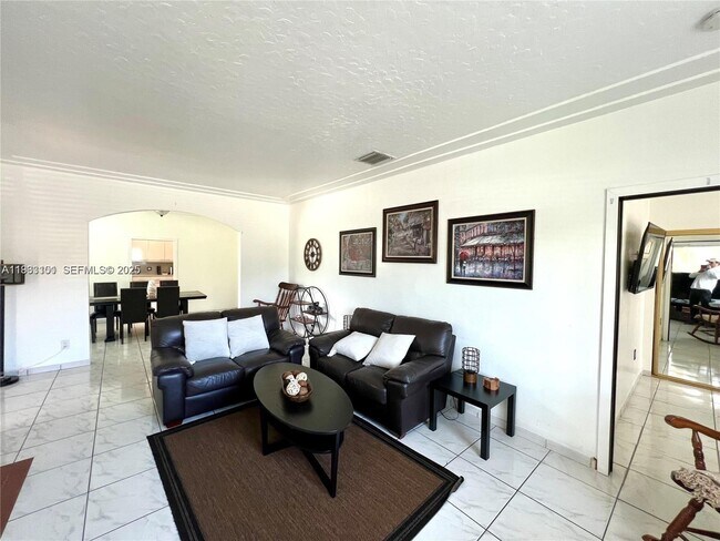 Photo - 2235 SW 23rd Ave