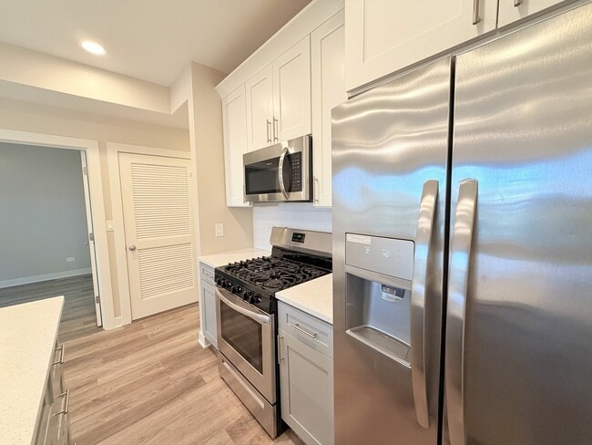 Photo - 3603 W Ainslie St Unit 1