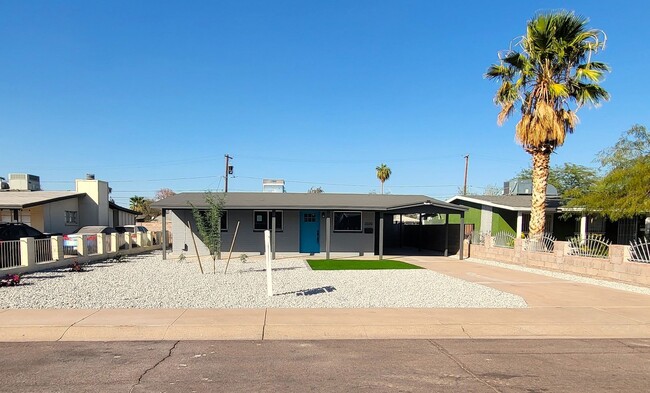 TOTAL REMODELED HOME IN TEMPE!!! - TOTAL REMODELED HOME IN TEMPE!!!