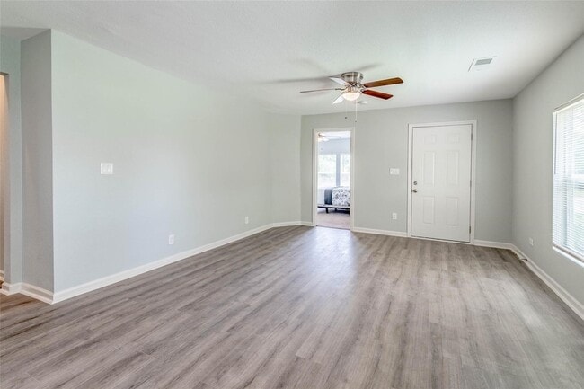 Photo - 1203 E King St