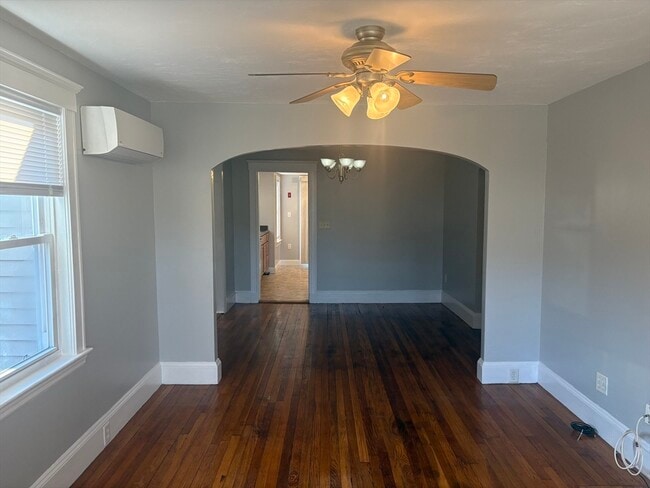 Photo - 16 Orleans Rd