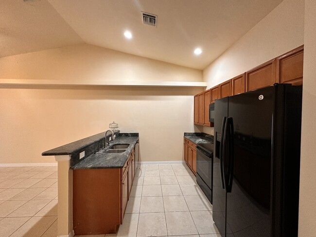 Photo - 3215 SW Santa Barbara Pl