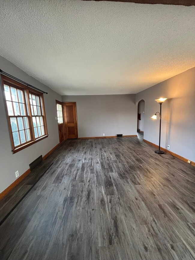 Photo - 2509 Covert Ave