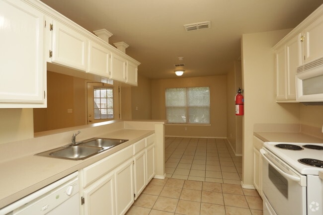 2HAB, 2BA - 994 ft² - Redbud Place Apartments