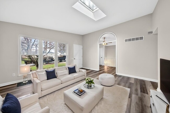 Photo - 2550 Pheasant Dr