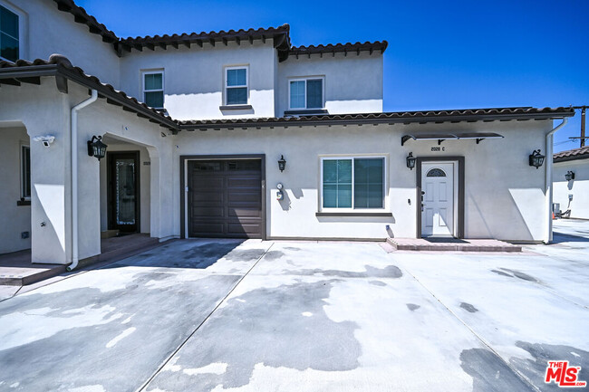 Photo - 2028 S Chapel Ave Condo Unit C