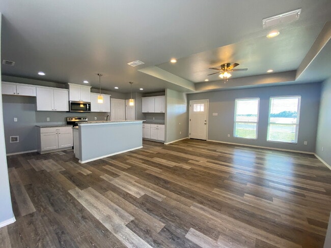 Photo - Spacious 3/2/2 in Frenship School District!