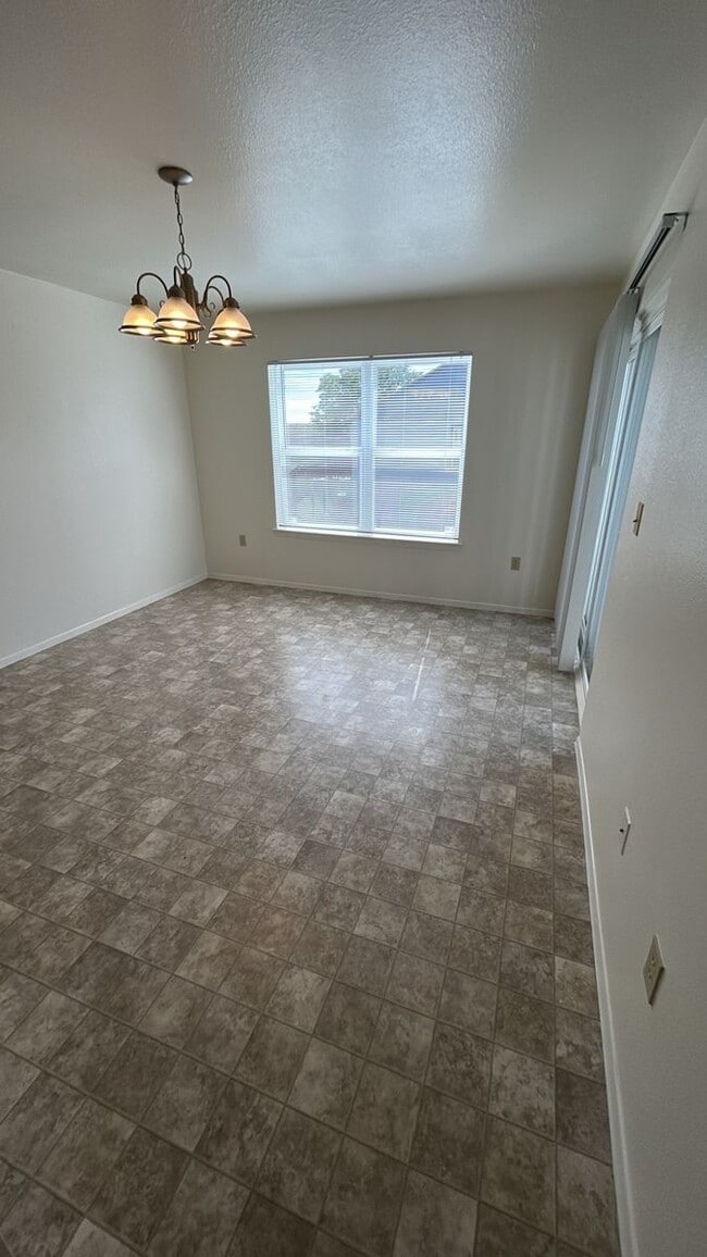 Photo - 1187 Dakota Dr