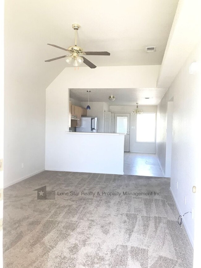 Photo - 3602 Littleleaf Dr Unit Apt B