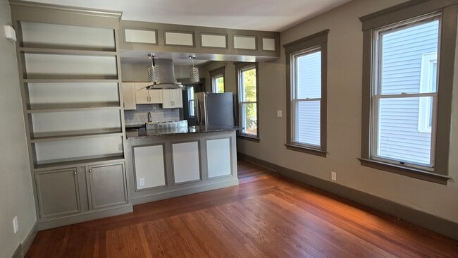 Photo - 47 Dickerman St