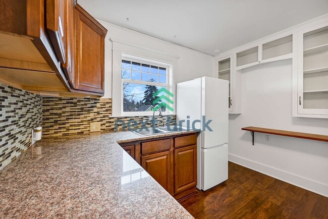 Photo - 3 BED & 2 BATH SINGLE FAMILY HOUSE FOR RENT