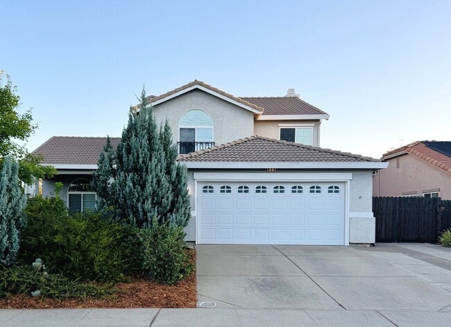 Building Photo - COMING SOON!!! Beautiful 4bd 3ba home in ...