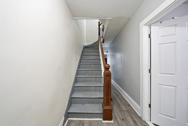 Photo - 10-12-12 Michigan Ave Unit 1