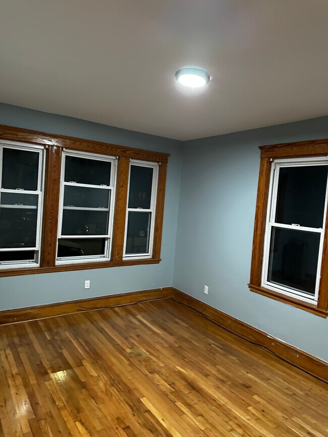 Photo - 52 Hazelton St Unit 2