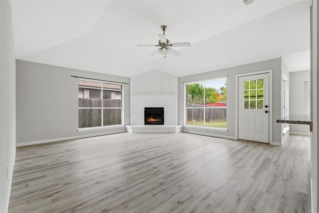 Photo - 508 Battlecreek Ln