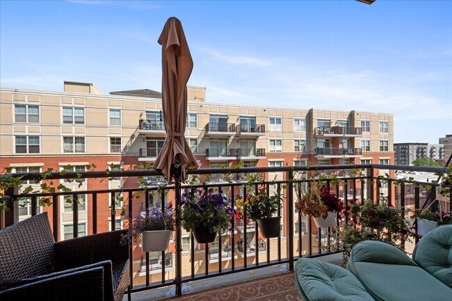 Photo - 647 Metropolitan Way Unit 503